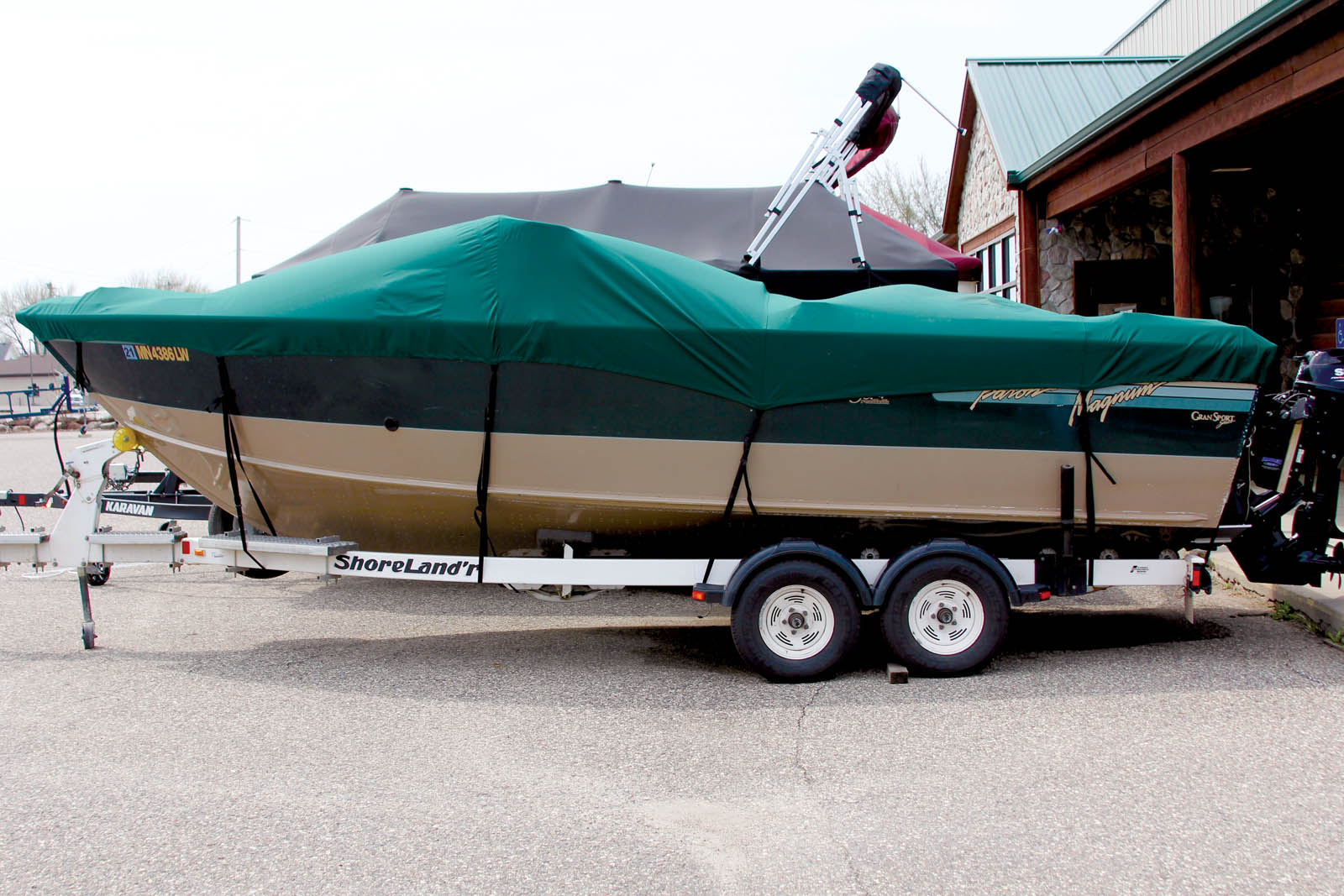 A-poorly-fit-generic-tie-down-travel-cover.